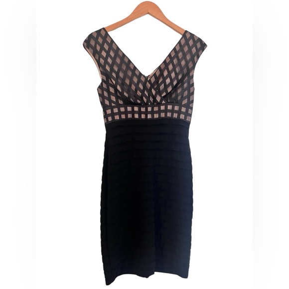 Adrianna Papell Black Mesh Panel Faux Wrap Tiered Cocktail Dress 4 - Picture 4 of 11